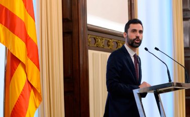 Roger Torrent recalcó que el candidato sigue siendo Puigdemont, porque "tiene toda la legitimidad para ser candidato a la investidura y tiene todo el derecho".
AFP
