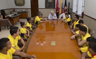 50 millones de pesos les prometió el alcalde a los gimnastas el año pasado. Archivo de La Opinión