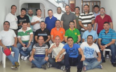 Javier Ulises Yáñez, Douglas Alexis Superlano, Luis Alejandro Corzo Mantilla, Mario Teodoro Castellanos Manzano, Jhon Alexander Olarte, César Palencia, Sergio Javier Martínez, Franklin Castro, Romel Mogollón, Alfonso Parra y Andrés Evelio Mora calvache. Sentados: Darwin Alexander Yudex, William Cristancho, Edwin Osorio, Carlos Molina, Javier Ramírez, Guillermo Beltrán y Fidel Mora. Agachados: Fernando Yáñez, Hugo Rodríguez, Alexis Romero Arcos y Carlos Ariza. Cortesía