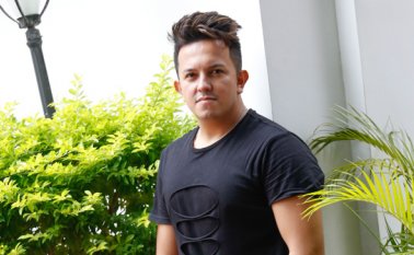 "Si no existieran obligaciones económicas yo cantaría gratis", Adrián Chantré.
Mario Franco