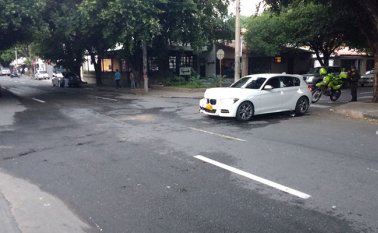 Este es el automóvil involucrado en el intento de atraco. La Opinión