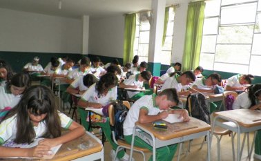 Nueve colegios de la región afectados por la falta de de docentes y orientadores. Archivo