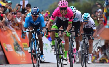 En un apasionante final en el que Urán y Quintana disputaron la etapa codo a codo, el antioqueño consiguió el triunfo en 3 horas, 42 minutos y 33 segundos. Cortesía