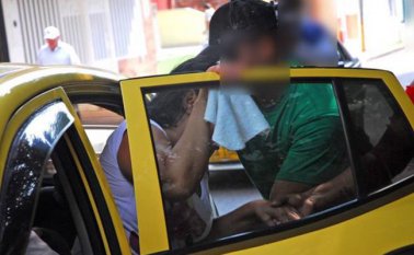 La víctima estuvo casi dos días desaparecida, hasta que una vecina la encontró el sábado y la llevó hasta un CAI de la Policía. Policía