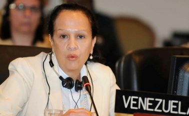 La embajadora de Venezuela ante la OEA Carmen Luisa Velásquez, rechazó las críticas del Grupo de Lima al gobierno venezolano y llamó a la organización “Cartel de Lima”, además de minimizar a ese agrupación de 12 países americanos.    AFP