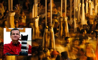 Henry Agudelo, en la foto pequeña, ganó el premio Canon Colombia 2014 con la imagen de fondo que se llama 'El cuerpo que habla'. Henry Agudelo