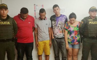 Los detenidos quedaron a disposición de la Fiscalía. Karen García llevó engañada a la víctima, para que la atacaran. Policía Nacional