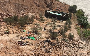 El accidente ocurrió en la madrugada de este miércoles, en la ruta Panamericana, en la región de Arequipa. AFP