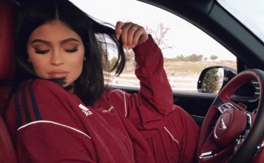 Kylie Jenner anunció que ya no usaba Snapchat y sus acciones cayeron. Instagram