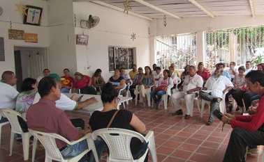 Un grupo de líderes comunales se reunió para manifestar su inconformismo con la actual administración municipal. Helena Sánchez