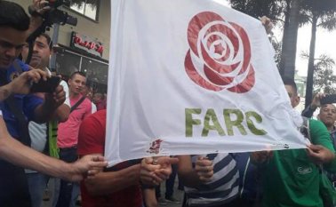 Estos serán los primeros comicios a los que acudirán las Farc como partido político y que están marcadas por la ausencia de violencia a la que se ha sumado la guerrilla del Eln, que ha declarado una tregua temporal. Colprensa