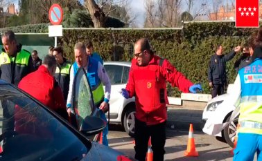 En las labores de identificación y levantamiento del cadáver trabajaron la Policía local y Servicio de Emergencias Ayuntamiento Pozuelo de Alarcón. Captura de pantalla