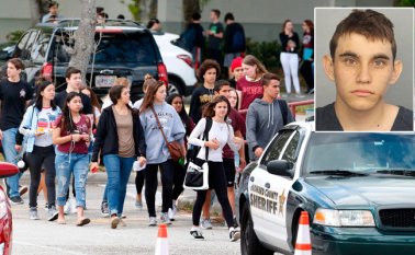 Este miércoles, estudiantes de todo el país planifican salir de sus escuelas para exigir a la clase política que restrinja el acceso a las armas y prohíba la venta de fusiles semitautomáticos. AFP