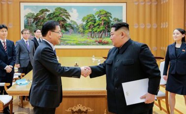 Unas 18 personas participan en el encuentro. Archivo AFP