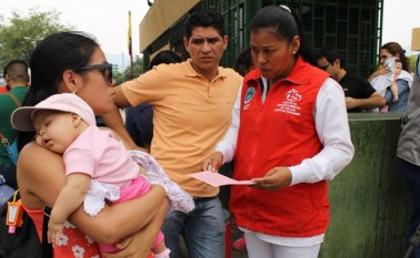 Los puestos de vacunación estarán activos entre las 8 am y las 4 pm, en los pasos fronterizos. Mario Franco
