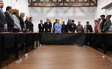 La información se dio a conocer a través de un comunicado hecho por el Gobierno Nacional y el Eln. Colprensa