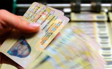 En Bogotá se habilitó la atención al público inclusive en centros comerciales como Titán Plaza, Centro Mayor, Unicentro y Santafé. Allí la atención será hasta las 8:00 p.m. Colprensa