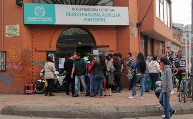 Las inscripciones se cerraron este martes y los últimos días hubo largas filas en los puntos habilitados. Colprensa