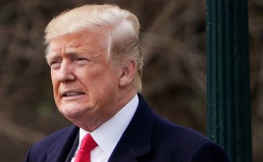 Donald Trump, presidente de Estados Unidos, busca acabar con las reglamentaciones medioambientales que heredó del gobierno de Barack Obama. AFP