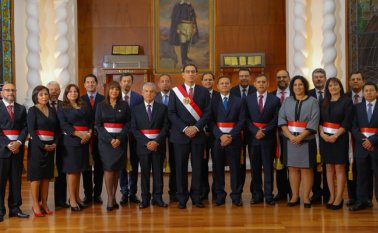 "Este es el equipo que me acompañará en la tarea de llevar desarrollo y bienestar a los peruanos de todas las regiones del país", dijo el presidente de Perú. Twitter