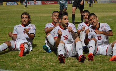 Los rojinegros son el equipo más goleador de la competencia (14). Archivo La Opinión