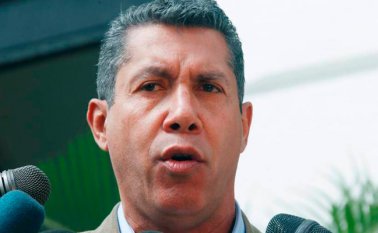Henri Falcón aventaja por siete puntos porcentuales en intención de voto a Nicolás Maduro. Internet