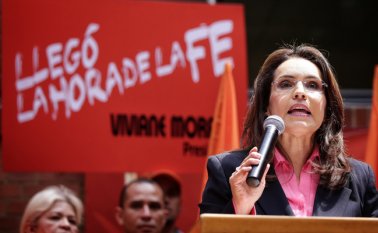 El CNE analizó si la exsenadora liberal podría ser inhabilitada por doble militancia. Colprensa