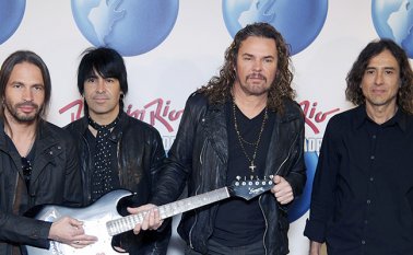 Maná ha reunido 24 premios Billboard de la Música Latina en sus más de 30 años de trayectoria, y son finalistas en la categoría Artista Latin Pop del Año, Dúo o Grupo. Internet
