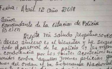 El soldado Lara se despide disculpándose por haber escrito a mano y explicando que no sabe escribir en computador. Además, aclara que tiene 92 años y que por su edad no ve bien. Tomada de Facebook