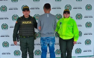 Uno de los hombres capturados tras el operativo en Briceño. Cortesía