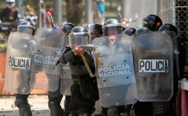 El gobierno de nicaragua denunció la destrucción parcial y total de edificios estatales, así como del oficialista Frente Sandinista de Liberación Nacional (FSLN). AFP