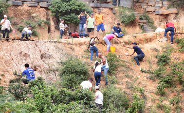 Se eligió a Balcones de La Esperanza por ser un sector de bosque seco y por los problemas de erosión que posee el suelo allí. La Opinión