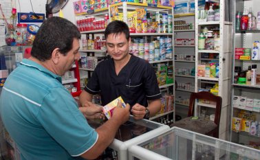 El pago en efectivo es una de las principales características de las microempresas.
Archivo