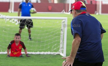 Diego Armando Maradona es el actual técnico del Fujairah de Dubai. Instagram Maradona