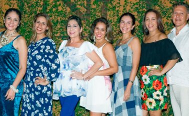 Carmenza Infante, María Alejandra León, Lourdes Colmenares, Paola Mora, Carolina Gélvez, Martha Parada y Rody Parada.
Laura Correal