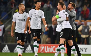 Los jugadores del Liverpool celebran su victoria al término del partido de fútbol de la semifinal de la Champions League ante AS Roma. AFP