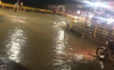 Técnicos de la Empresa de Servicios Públicos de Ocaña adelantaron una inspección de las redes en las zonas donde se presentaron inundaciones. Así mismo, programaron una limpieza de desagües. Cortesía