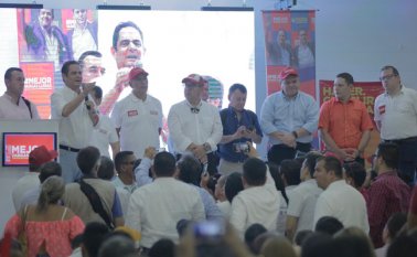 Cortesía y César Obando