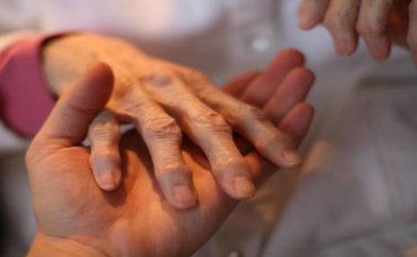 Según expertos, este tipo de enfermedades producen el desgaste de los cartílagos. Colprensa