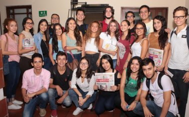 Los jóvenes fueron acompañados por su profesor Giovanni Lizcano. César Obando