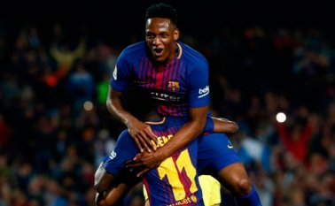 Entre las opciones está que Mina continúe su carrera en la Liga Premier. AFP