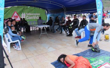 La Agencia Nacional de Seguridad Vial hizo en Pamplona campañas pedagógicas sobre prevención y normas de tránsito. Roberto Ospino