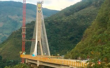 El desplome de la estructura, el pasado, 15 de enero, dejó 10 muertos. Colprensa