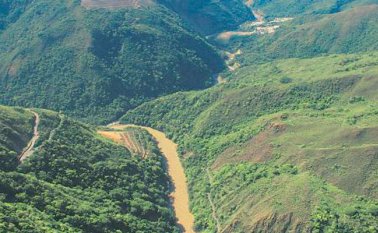 En menos de un mes estarían habilitados de nuevo los puentes que fueron arrastrados por el cauce del río.
 Colprensa