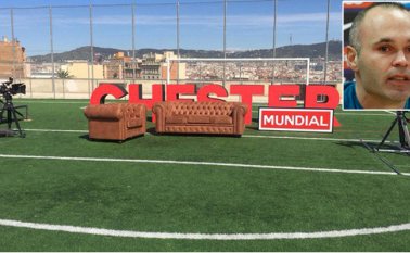 La Guardia Urbana de Barcelona precintó el campo de fútbol Satalia, situado en el barrio del Poble Sec, para retirar la estructura siniestrada y recoger indicios que permitan averiguar las causas del accidente. Tomada de Twitter