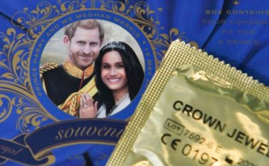 Hasta una marca particular de condones, en torno al matrimonio, surgió. AFP