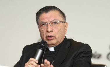 La Iglesia acata y pide respeto por las órdenes judiciales en el ámbito nacional e internacional y las investigaciones que se adelantan en el caso del líder de las Farc, señaló monseñor Urbina. Colprensa