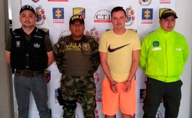 El hombre es solicitado por extorsión y concierto para delinquir. Ejército y Policía