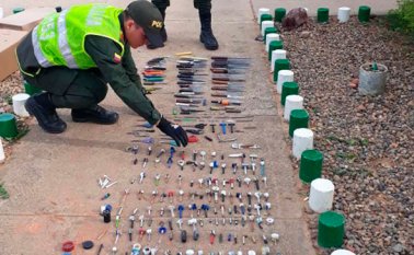 En los controles adelantados se llevan incautadas 480 armas blancas y 14 armas de fuego. Orlando Carvajal