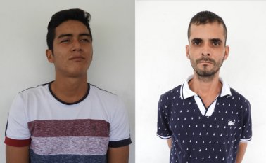 Jean Carlos Ríos (derecha) y Giovanny Alexander Bayona fueron dejados a disposición a la autoridad competente. Policía Nacional